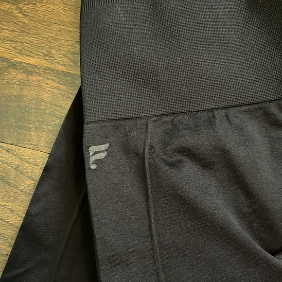 Fabletics cropped leggings - Picture 3 of 3
